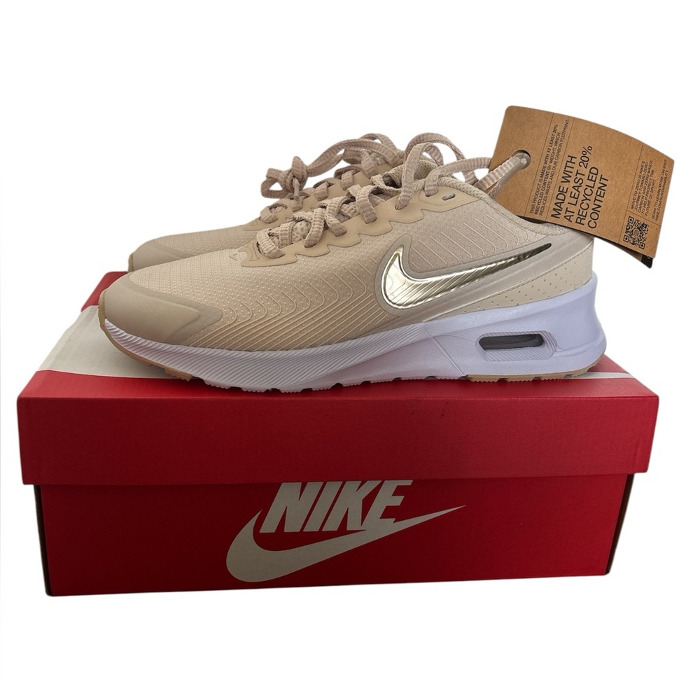 Womens Nike Air Max Nuaxis Size 7 NEW!!!!!